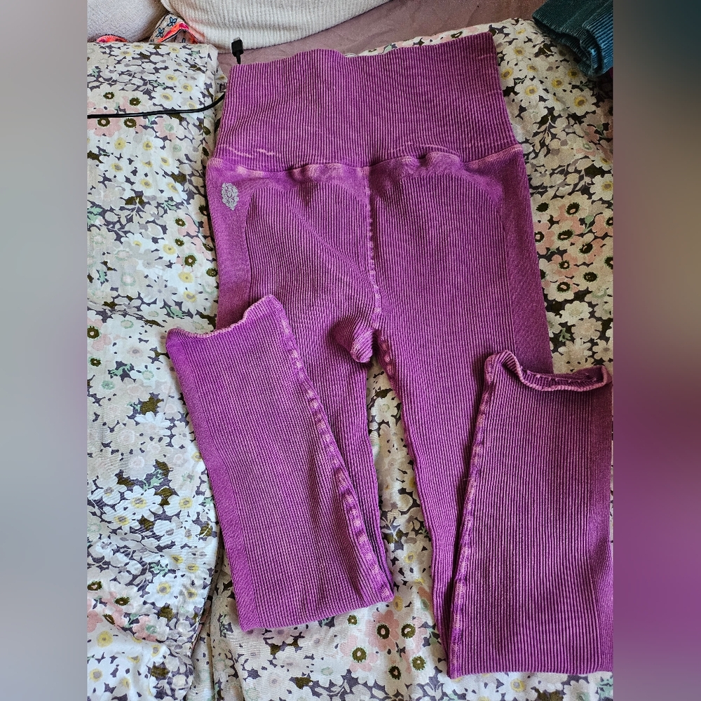 ♡mFree People 🌼 leggings♡New💜NWOT